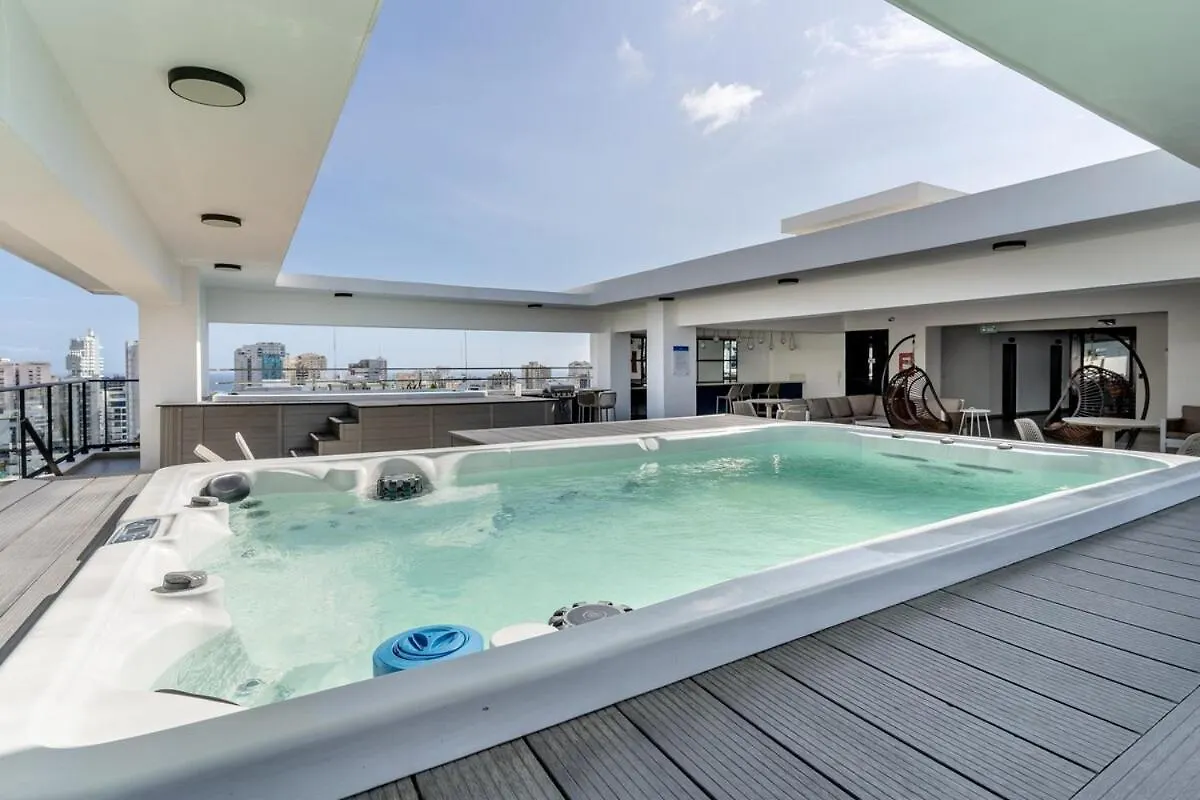 Luxury Apt City Views In The Center Of The City サントドミンゴ アパート